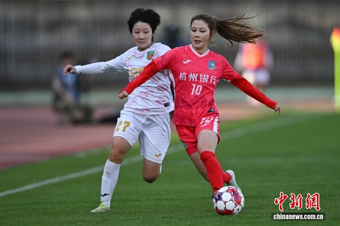 总决赛直播入口-2026赛季中国足球女子超级联赛首轮：北京女足4比1胜浙江女足|浙江杭州银行女足队|浙江队|北京城建女足队|中新社|田雨_新浪体育_新浪新闻